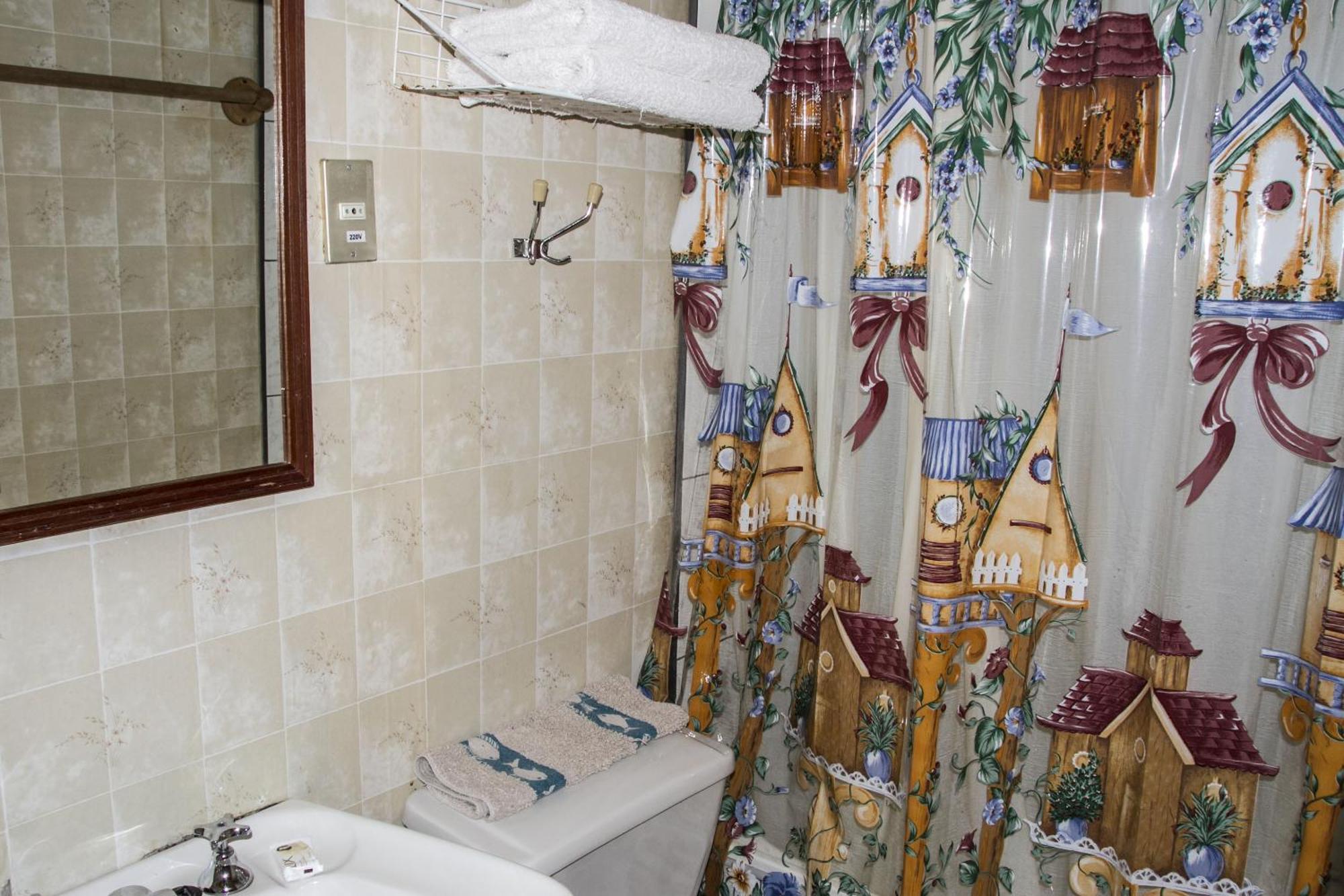 Hostel Laguneclub - Su Frutillar